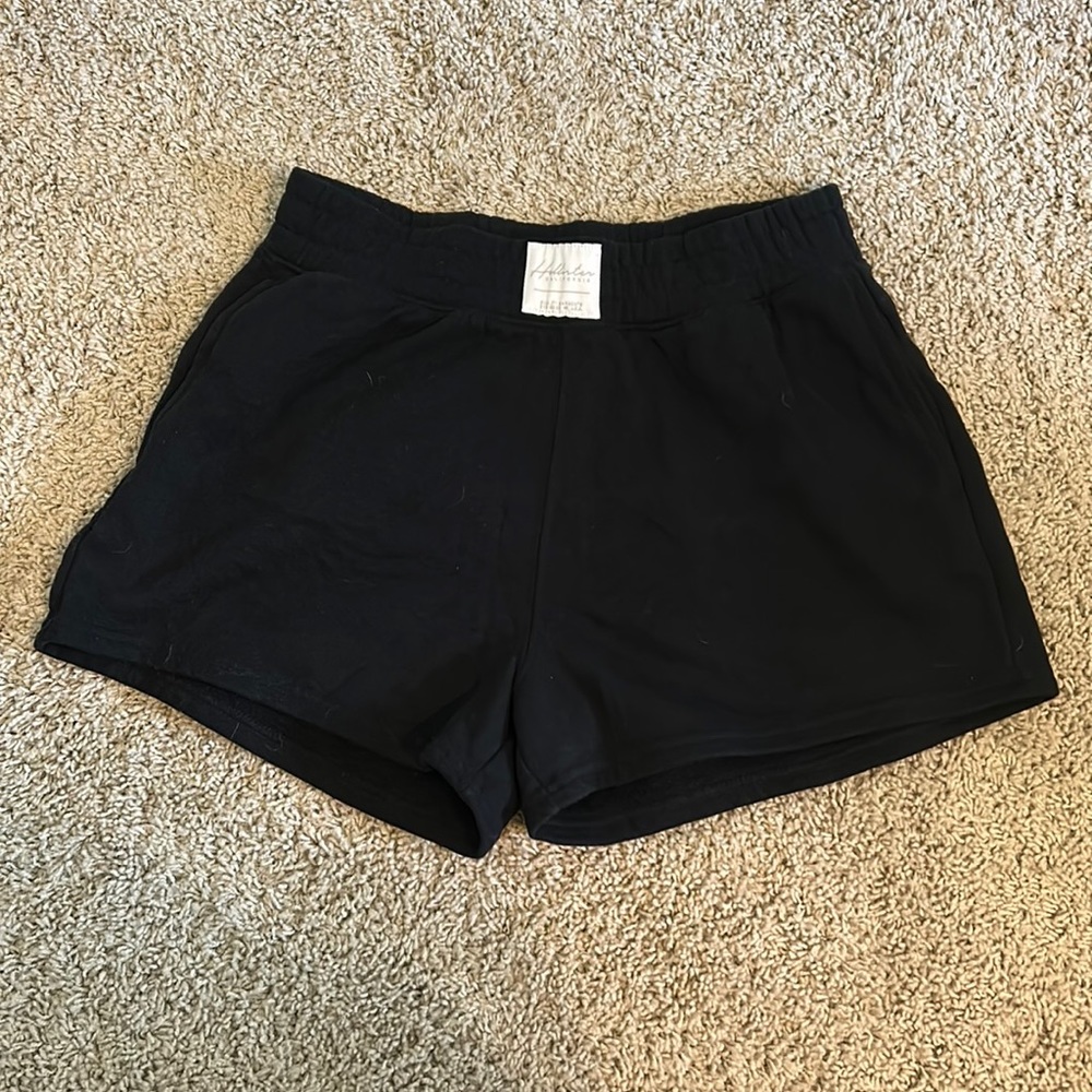 Black Hollister cotton high-waisted lounge shorts